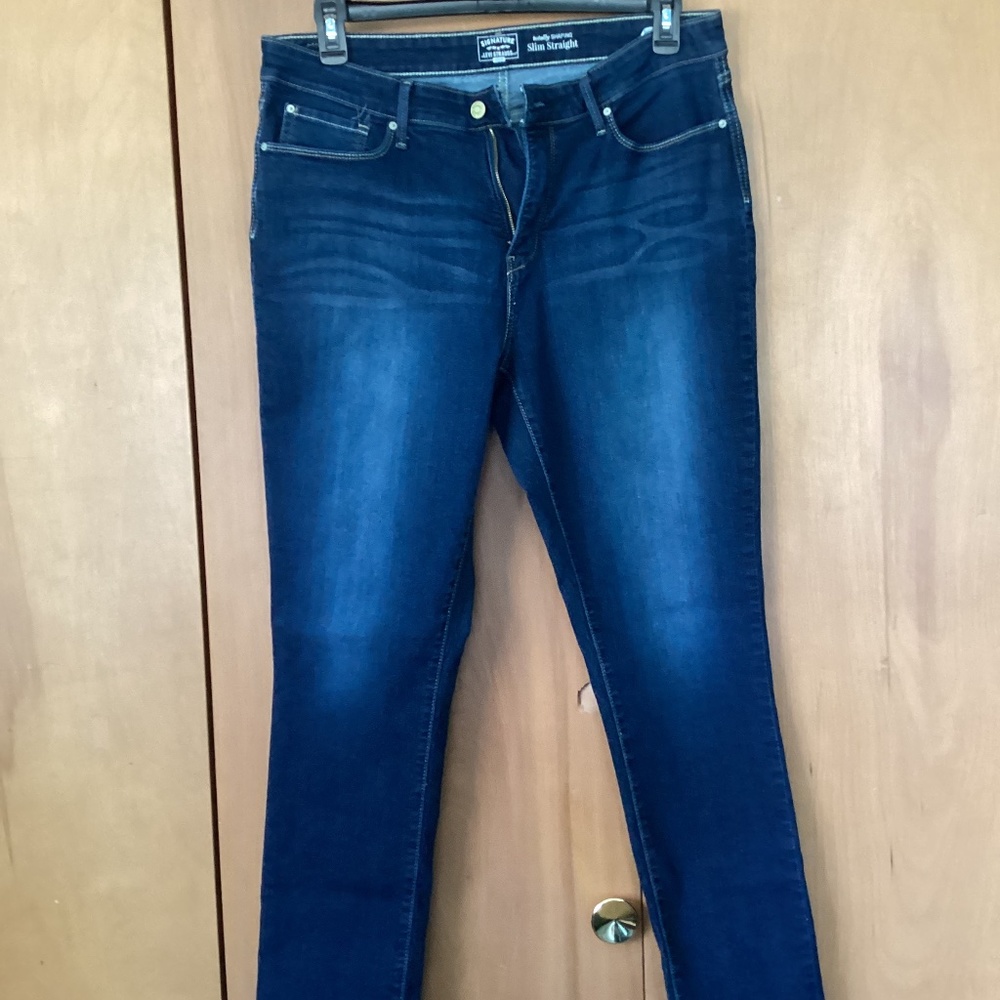 Levi jeans